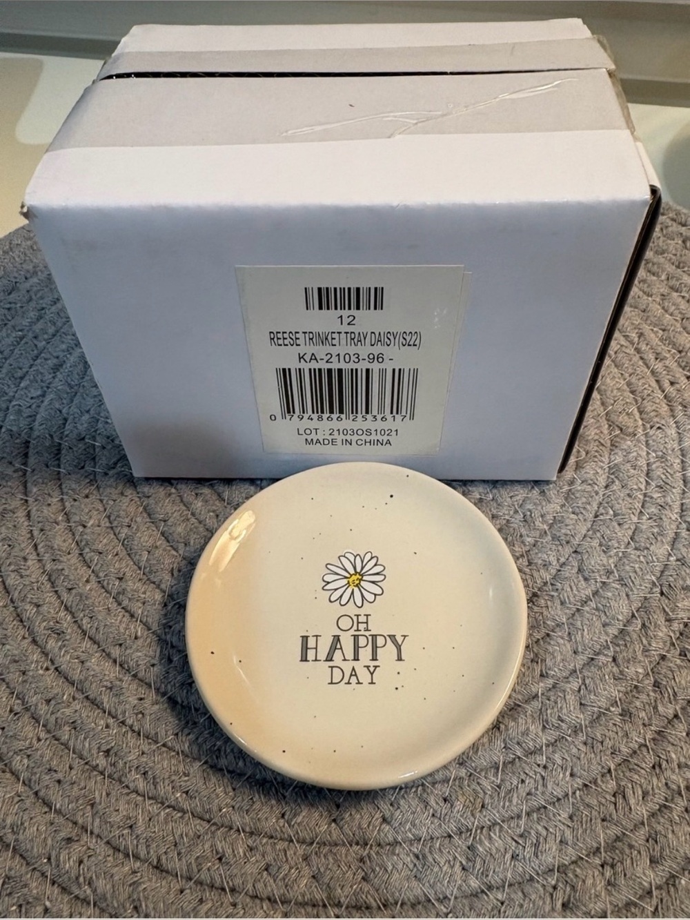 12 Count Ring Dish  Oh Happy Day Decorative Daisy